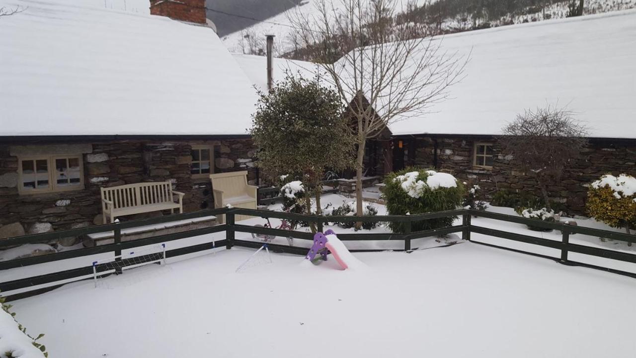 Clarisses Cottage Laragh Exterior foto