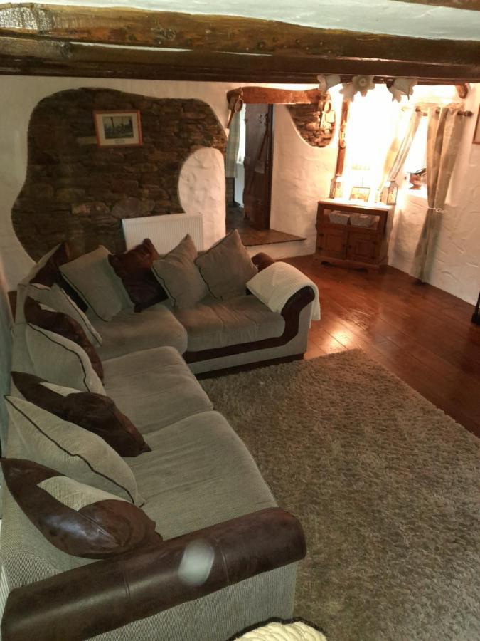 Clarisses Cottage Laragh Exterior foto