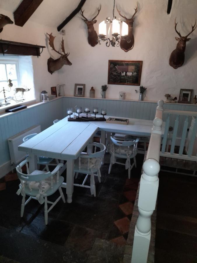 Clarisses Cottage Laragh Exterior foto